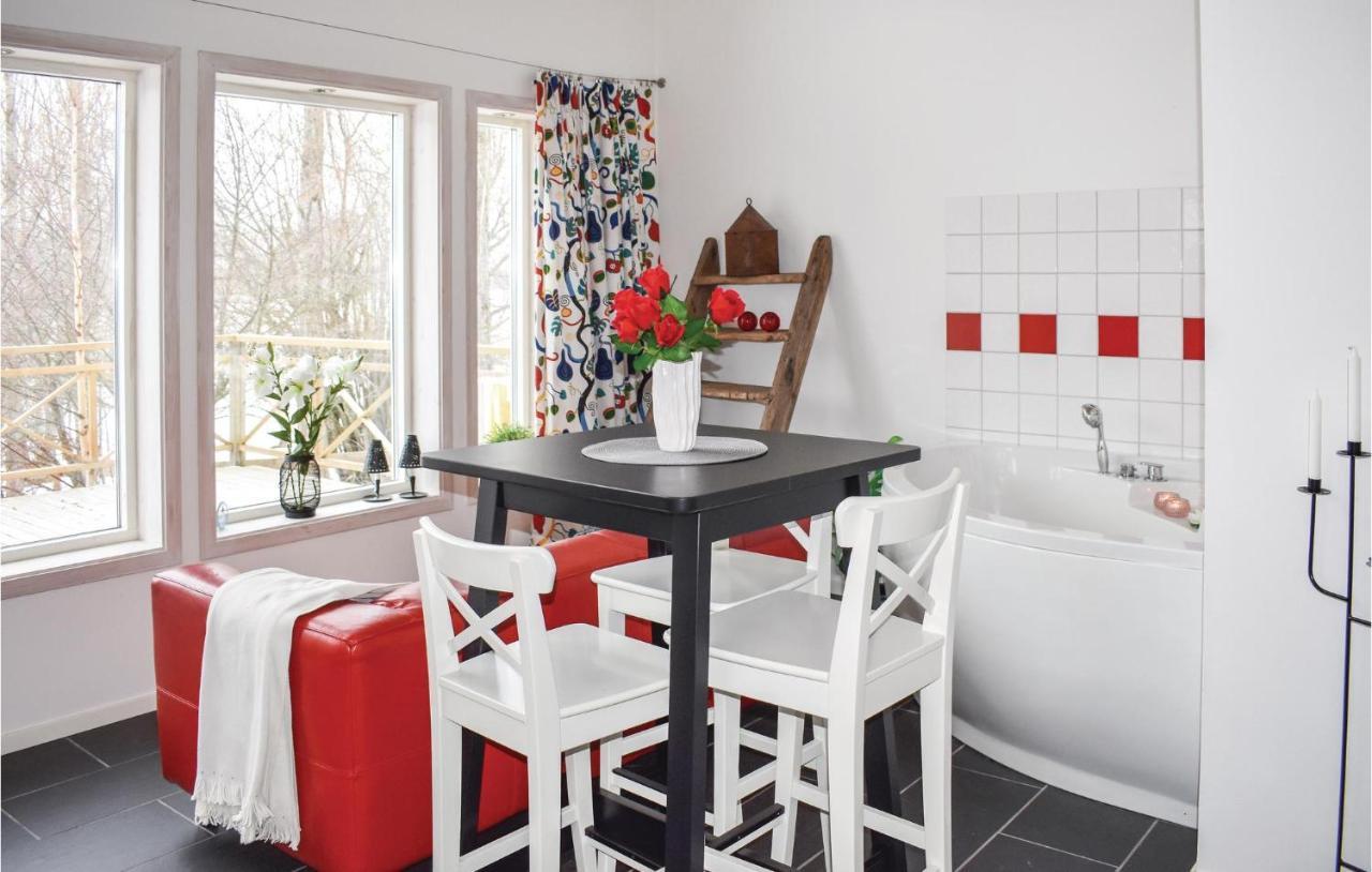 Awesome Home In Vimmerby With Wifi Zewnętrze zdjęcie